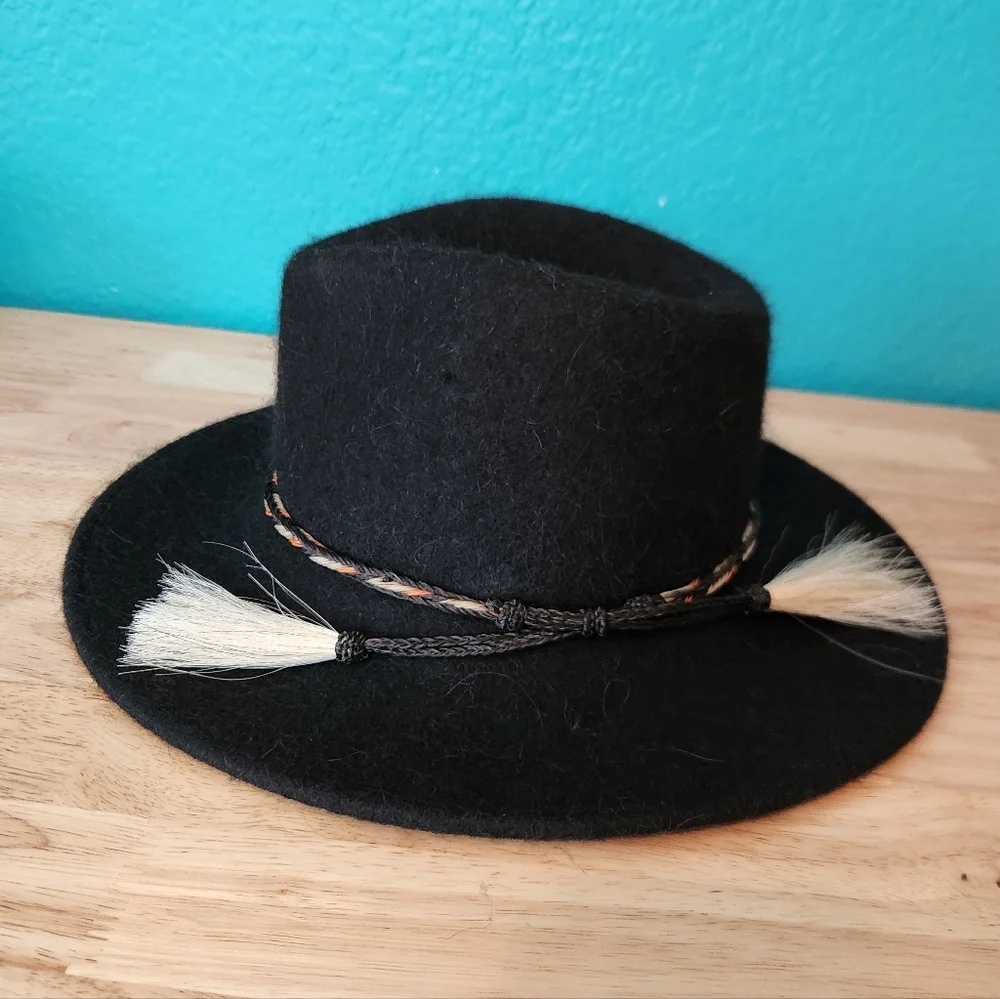 Bigalli Expedition Andean Alpaca Stylish Black Felt Hat w/ Tassel Accent, Size S